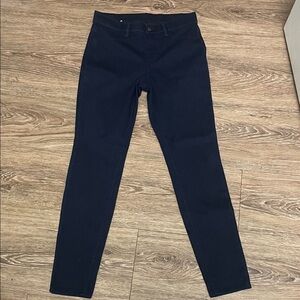 Uniqlo Women's Skinny Jeans - Dark Blue - like new! Worn once!